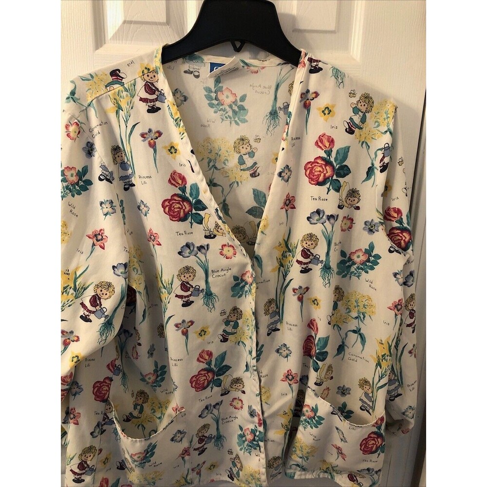 Crest Scrub Top Size 2XL Floral Nature Pattern Women’s With Long Sleeves & Cuffs